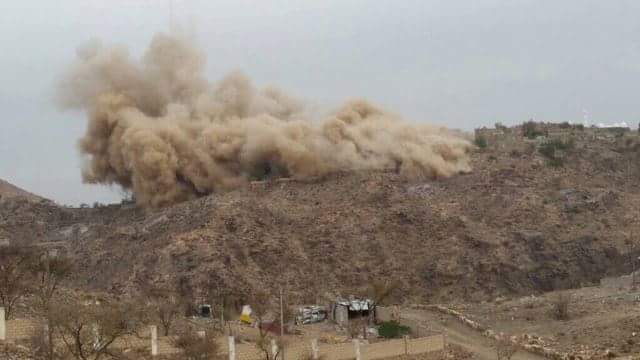 الحوثيون يفجرون منزلاً في جبن شمال محافظة الضالع وتجدد المواجهات في حمك الحوثيون يفجرون منزلاً في جبن شمال محافظة الضالع وتجدد المواجهات في حمك