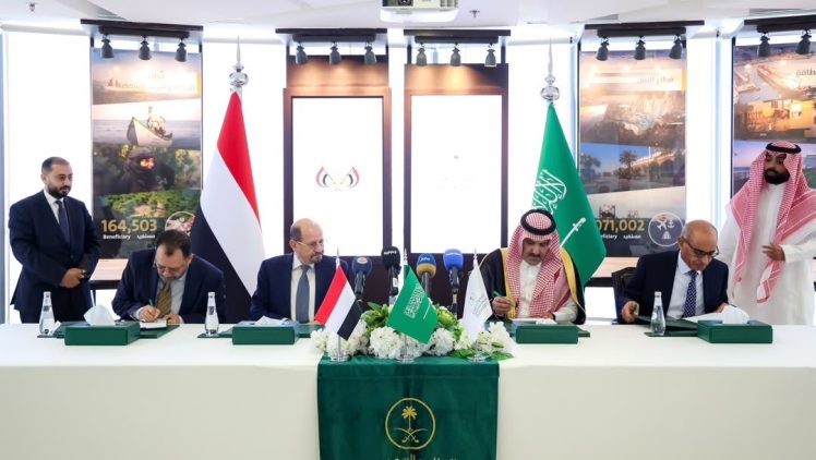 الخبير مروان ذمرين: 150 مليون دولار تكفي لتزويد 50 ألف منزل في عدن بالطاقة الشمسية